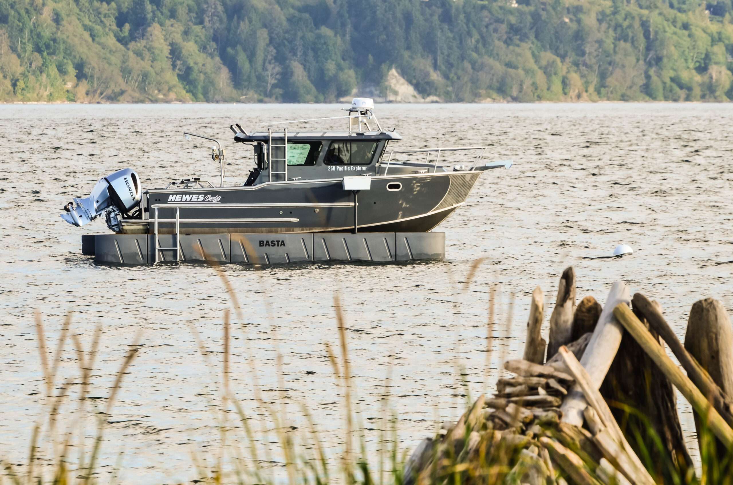 11000 LBS Capacity Floating Boat LIft - Image 3