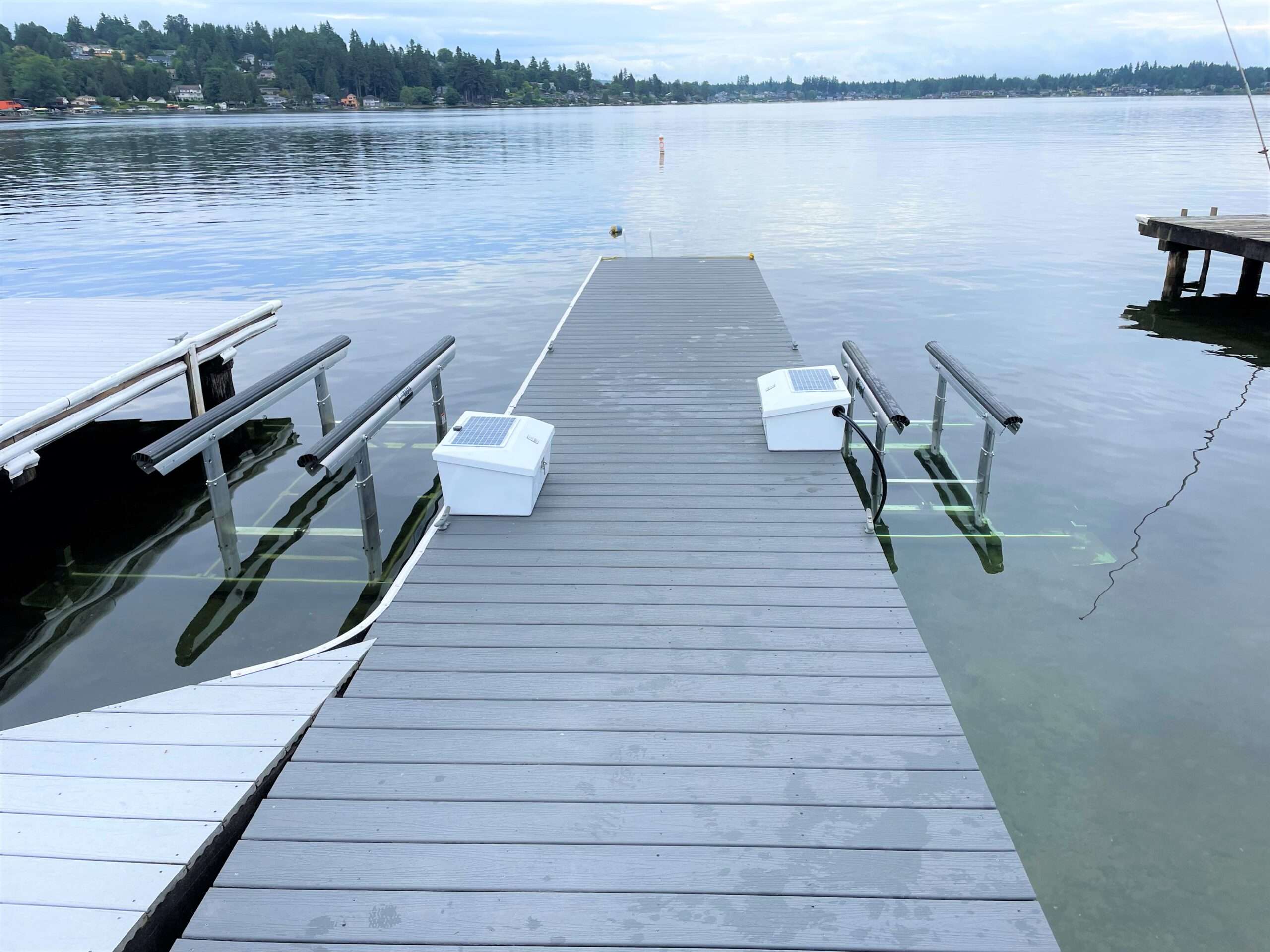 2000 LB CAPACITY HYDRAULIC LIFT - Image 5