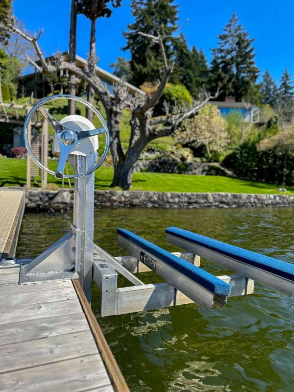 1400 LB CAPACITY MANUAL LIFT - Image 6